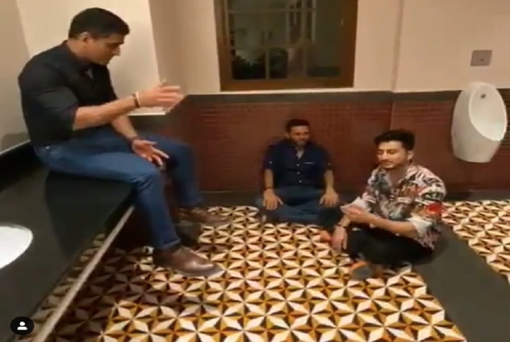 MS Dhoni enjoys bathroom singing session with Piyush Chawla and Parthiv Patel