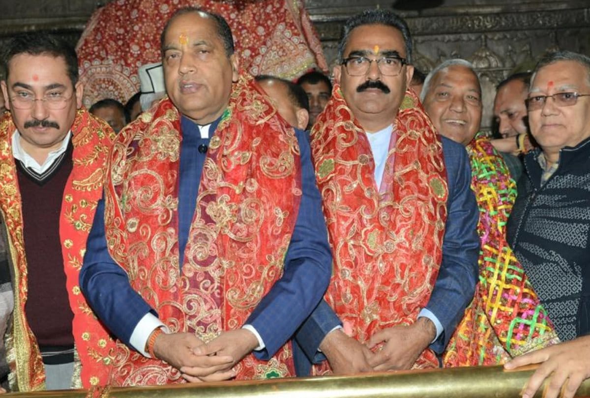 CM Jairam Thakur pay obeisance at Jawalamukhi temple in Kangra in Himachal Pradesh