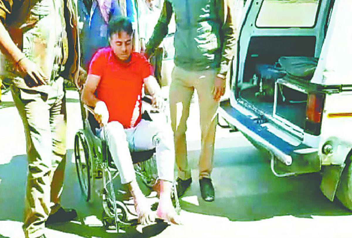 Stone Pelted On Agra Police Beat By Molestation Accused Crime News