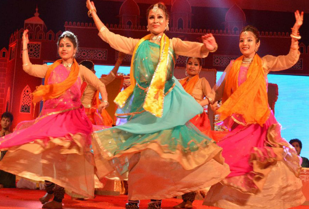 Taj mahotsav 2020 First Day Audience Not Come At Inaugural Event