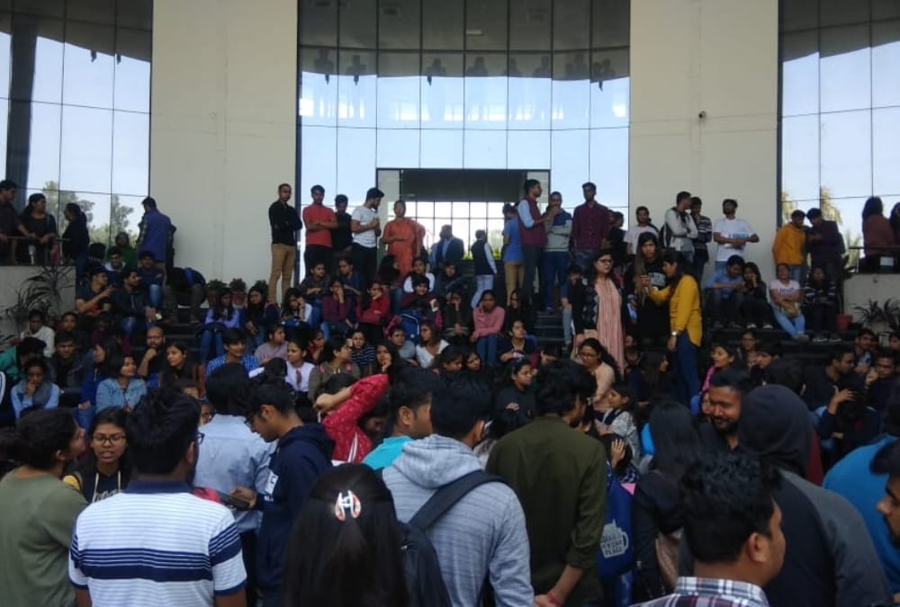 Ruckus in Ram Manohar Lohia Law University on eve teasing.