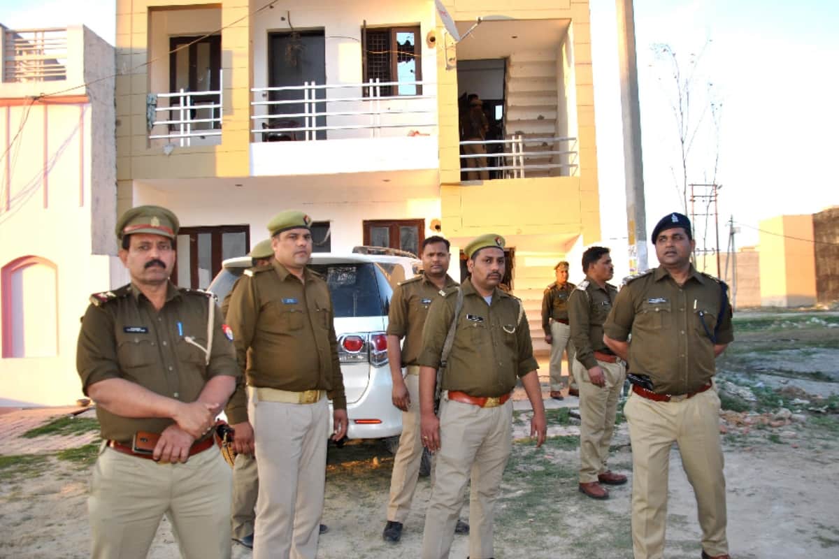 Meerut police killed several criminals in encounter, Meerut number one by stacking 17 miscreants