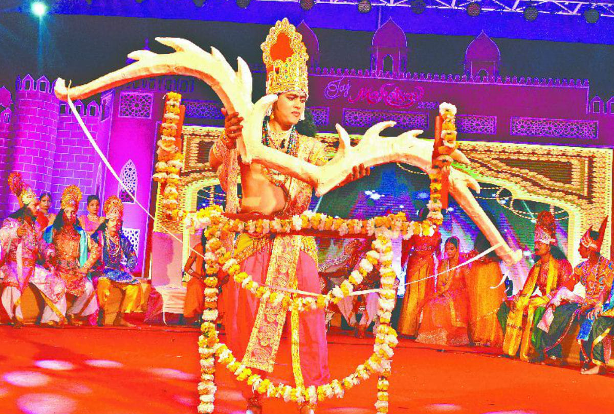 Taj mahotsav 2020 First Day Audience Not Come At Inaugural Event