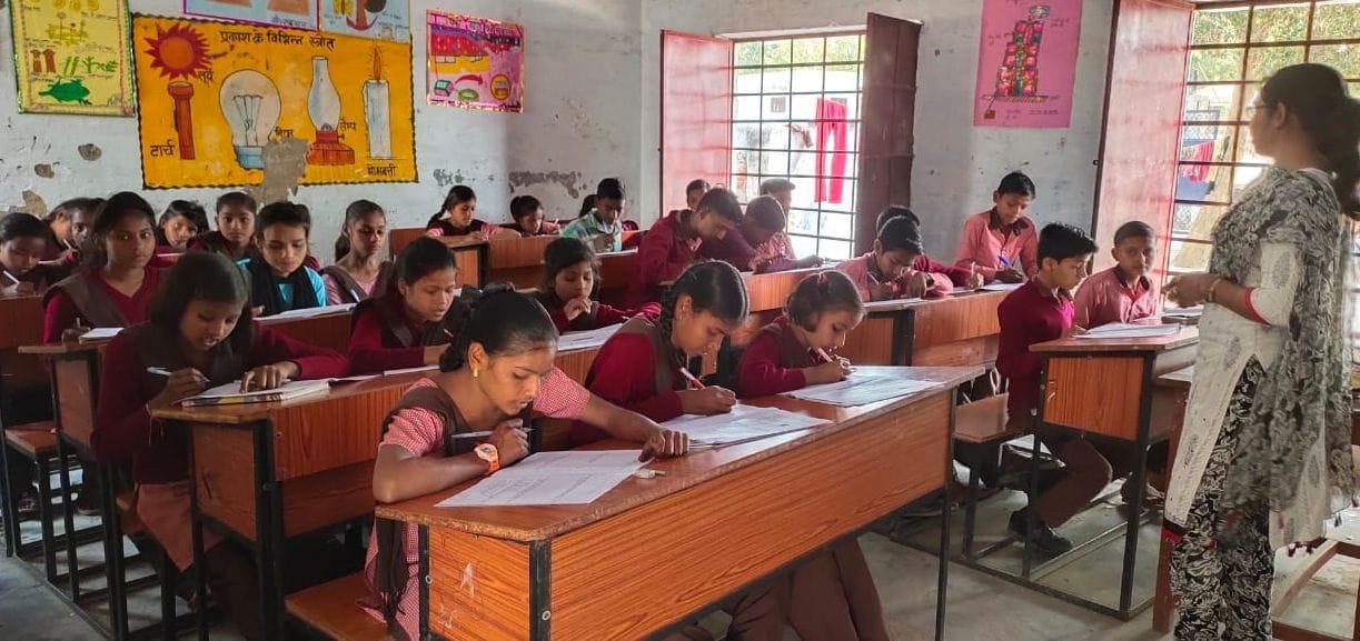 13 thousand students made distance from the exam