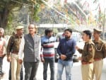 पत्थरकुटी शिव मंदिर कमेटी के अध्यक्ष से जानकारी करते हुए डीएम व एसपी