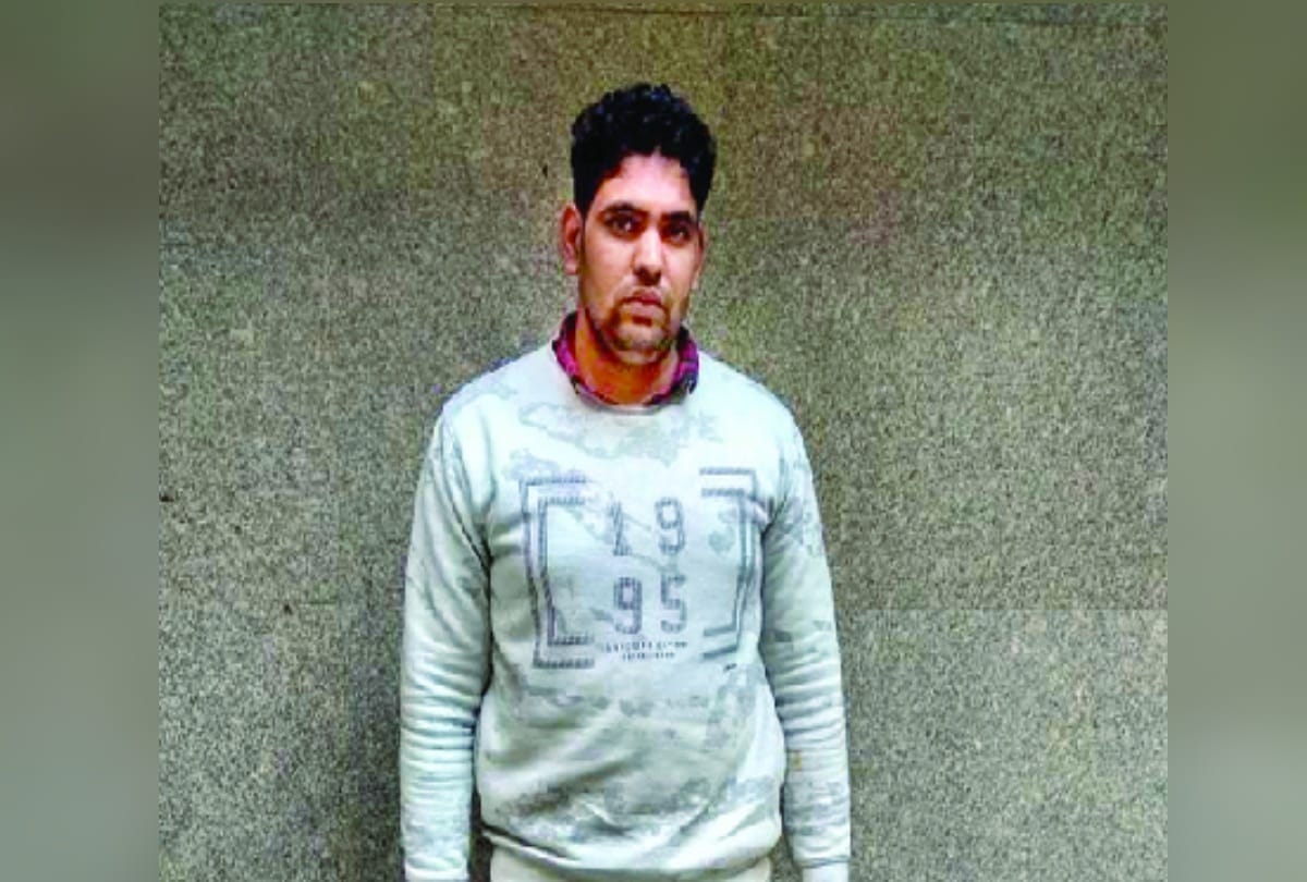 fake crime branch official Abducted businessman in delhi