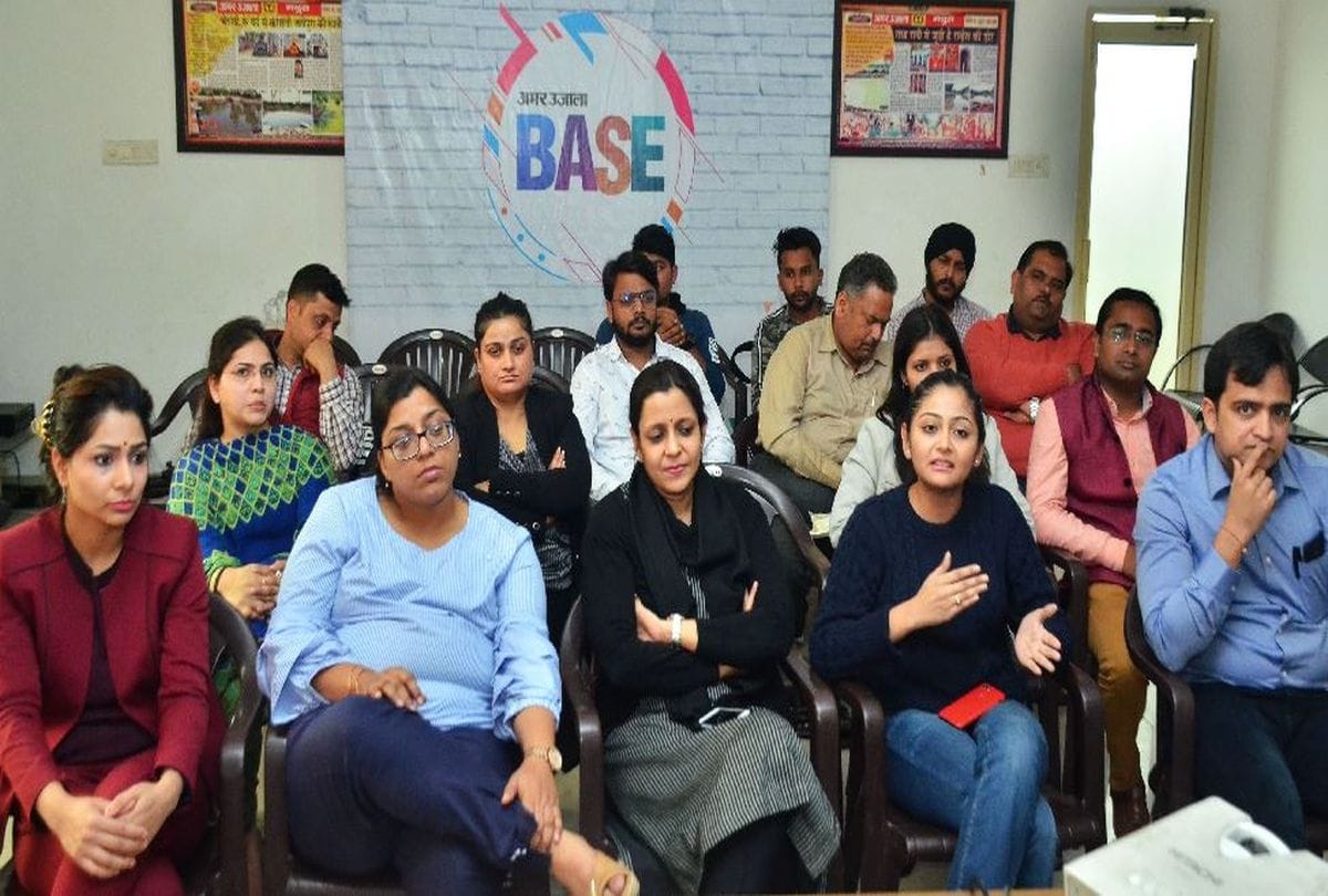 Amar Ujala Base Youth Conclave over Traffic problems