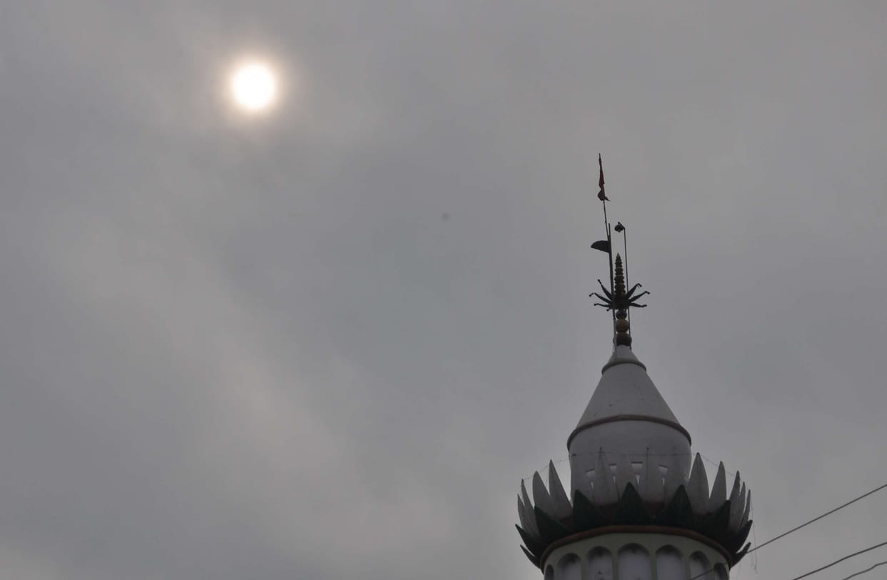 Change in weather, feeling of cold