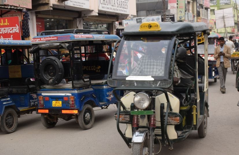 only 462 ERickshaw Drivers haveDriving licence
