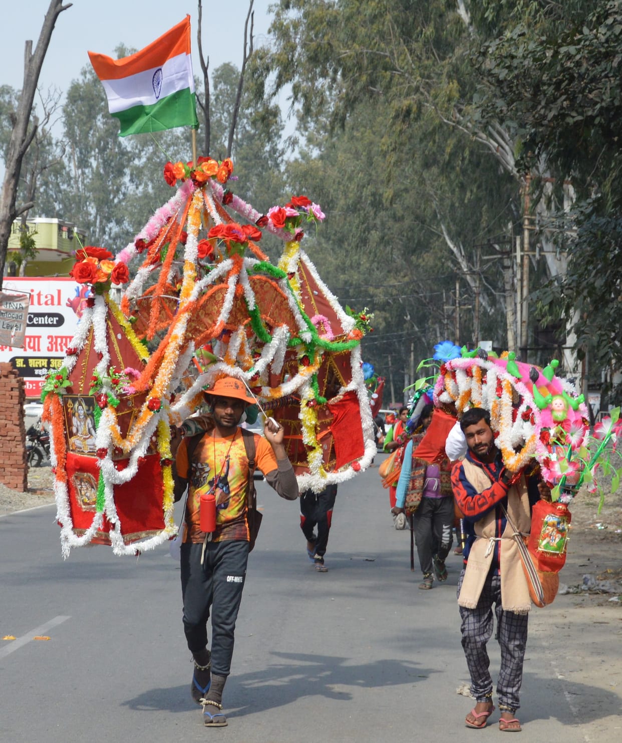 The group of Shiva devotees left for Haridwar to take Kanwar