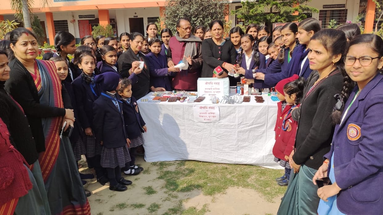 Girls donated medicine to poor mons in Saraswati Girls School