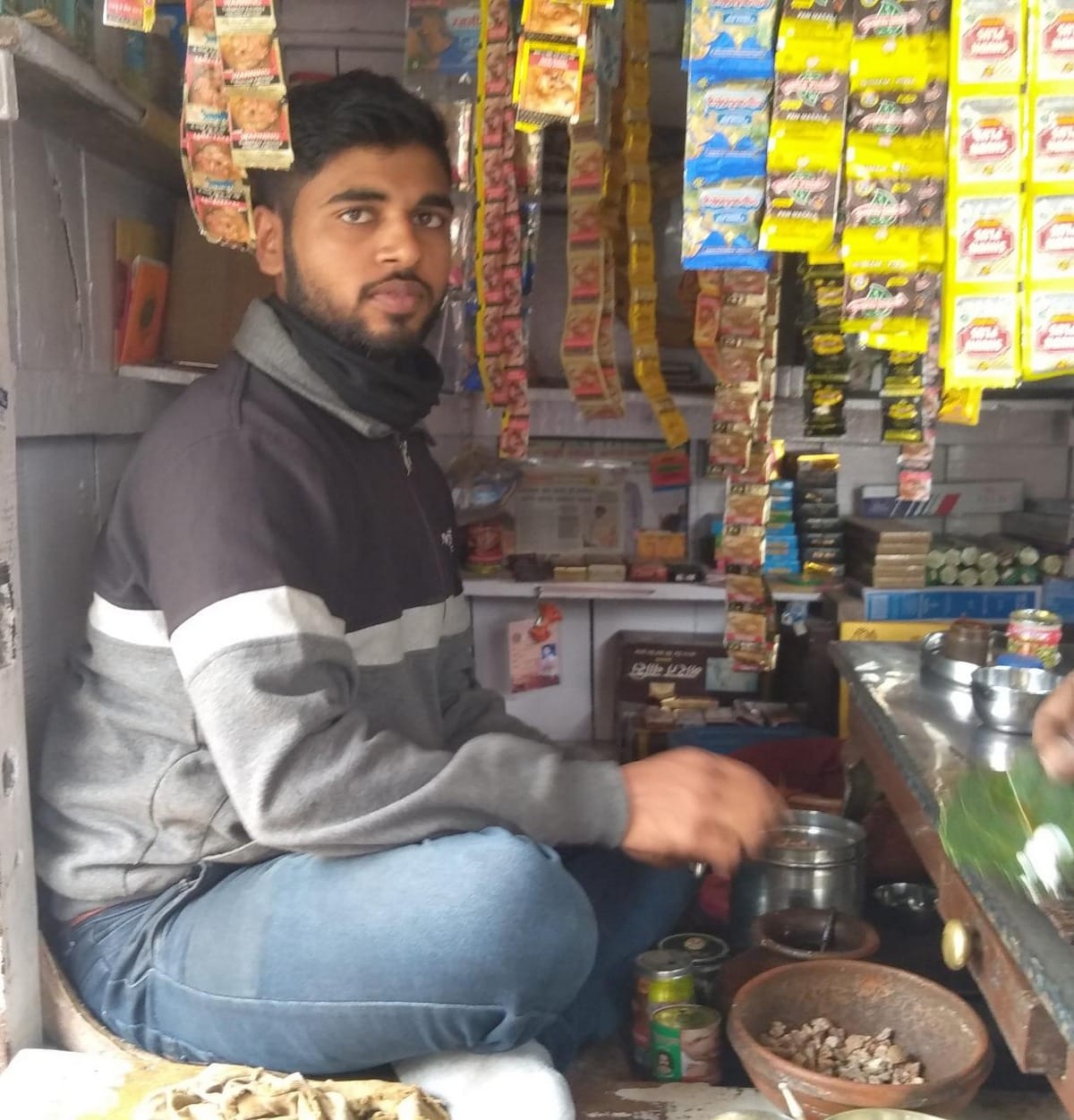 Mountaineer Manoj yadav meet pm modi on his varanasi tour want to climb mount evreste