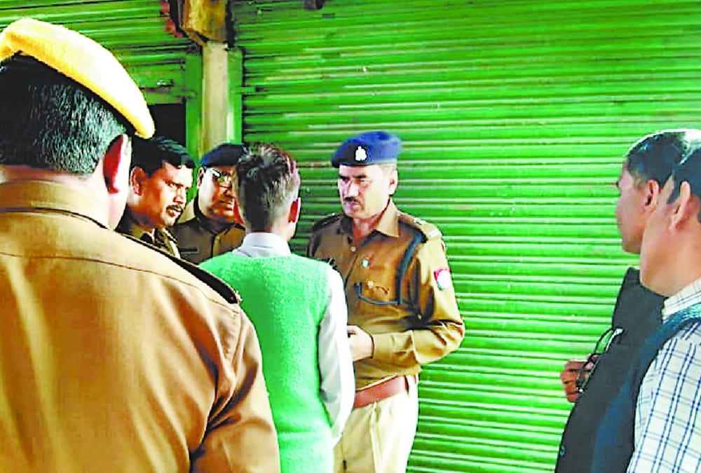 man murdered in khodare thana kshetra in gonda.