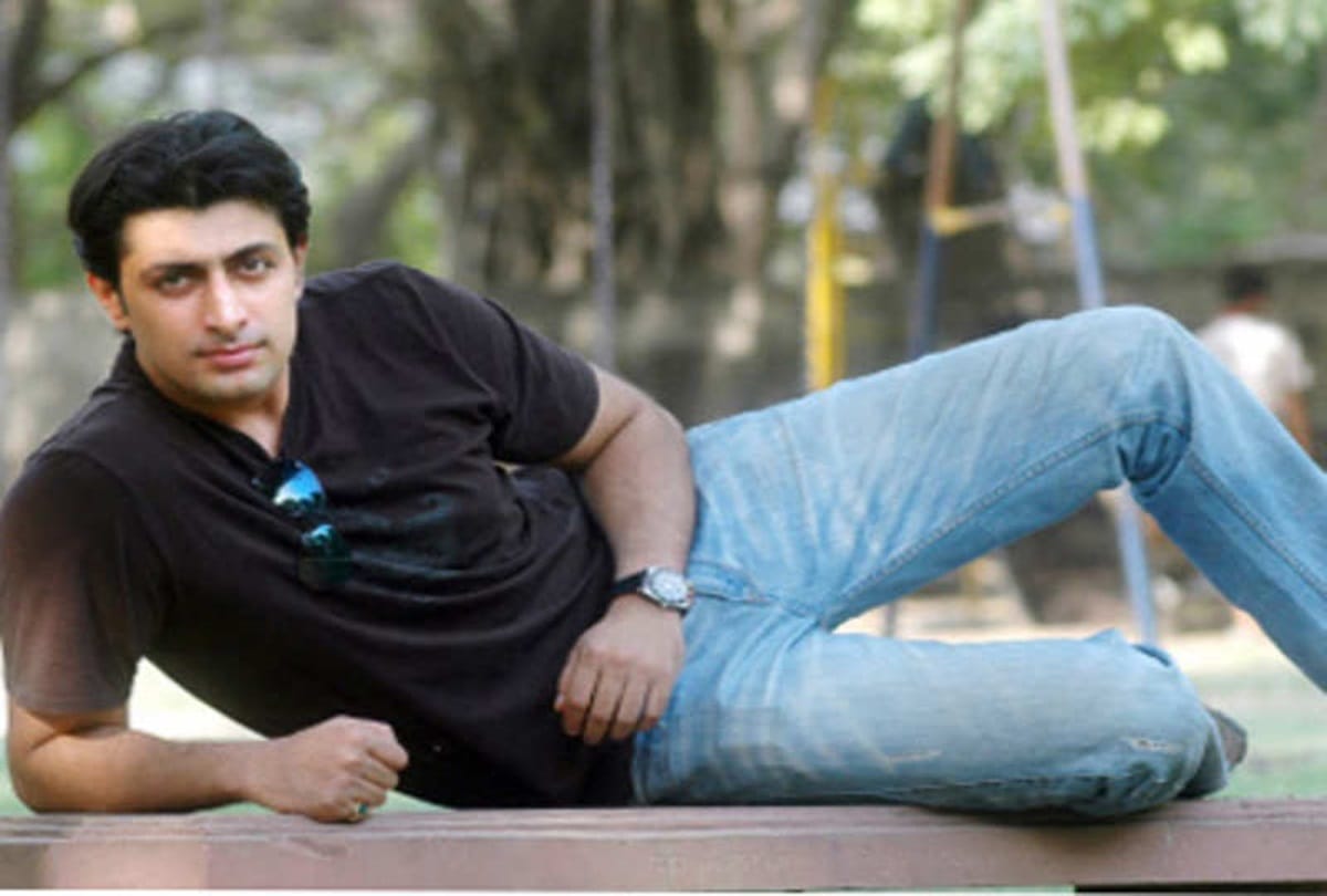 Tum Bin Actor Priyanshu Chatterjee Birthday Special Girl Get Crazy for Priyanshu After Debut Film