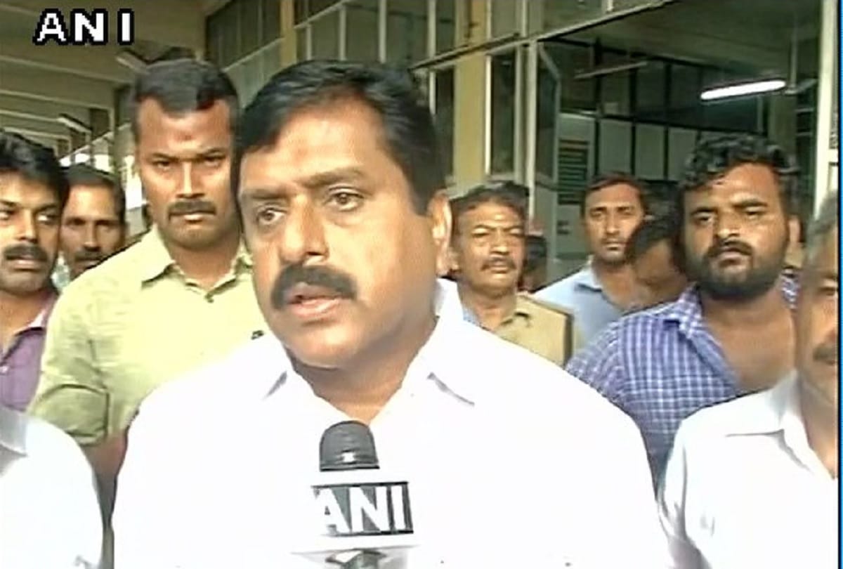 Raid on former Kerala minister and Congress leader VS Sivakumar residence