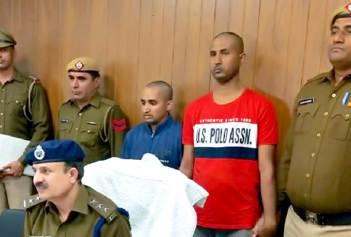 Gurugram fake call centre was operating from running car 5 arrest including 3 ladies