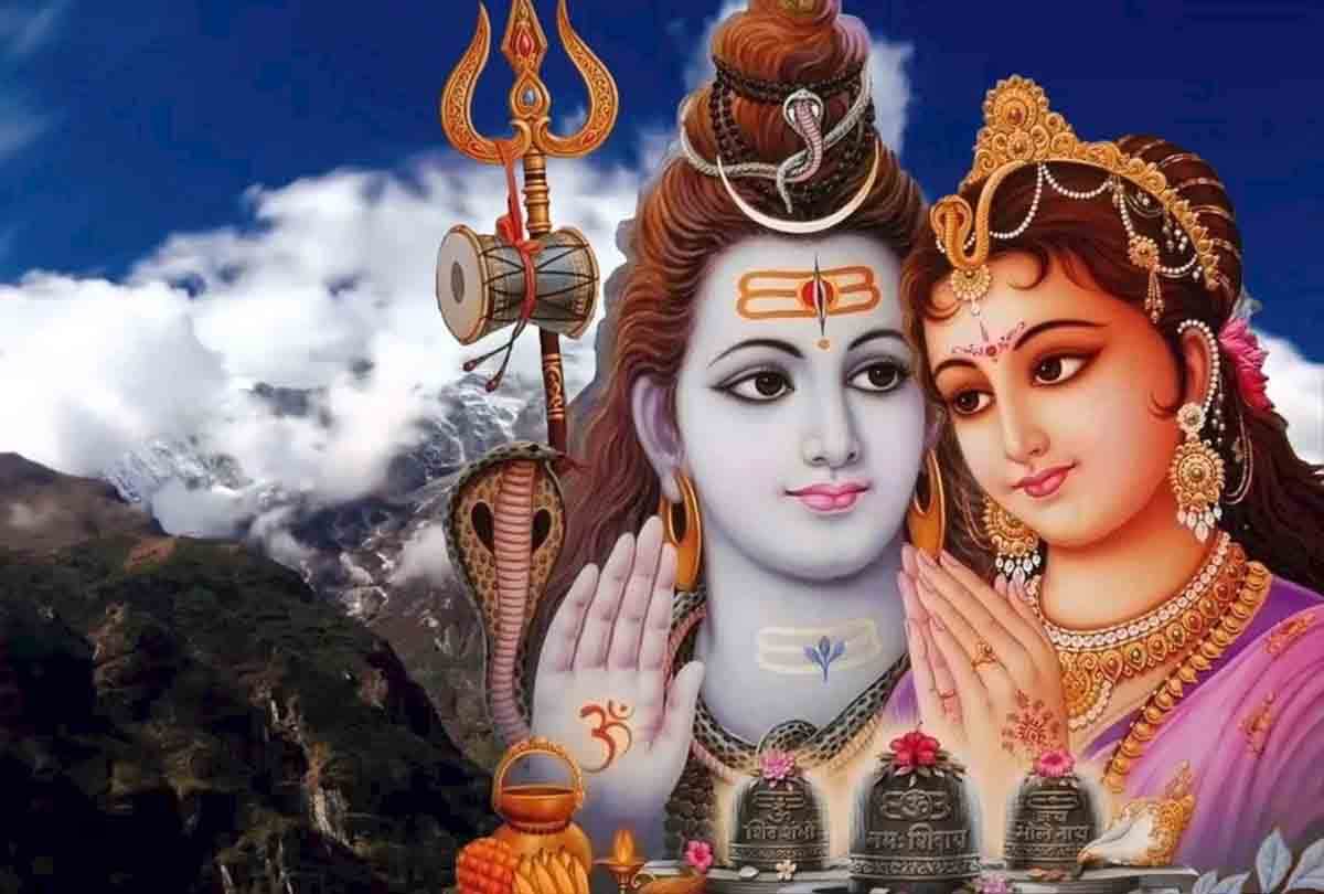 this Shivgufa is called Mini Amarnath