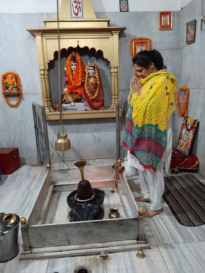 Ayodhya's Noor Fatima constructed a Shiva temple in varanasi
