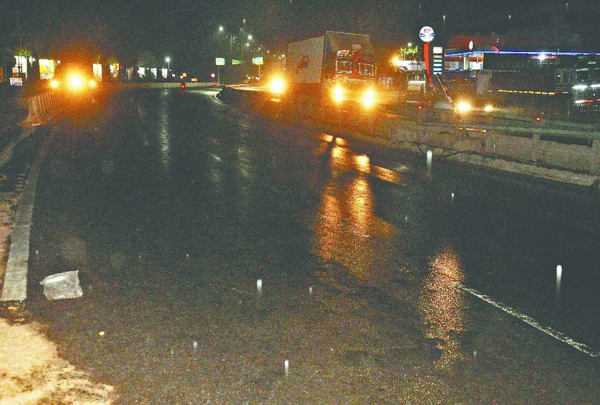 Agra Weather changed due to rain in the night