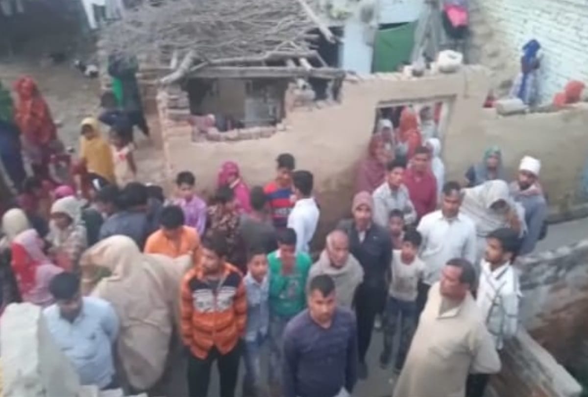 UP garhmukteshwar 6 year old boy found dead in box, father was unaware of it
