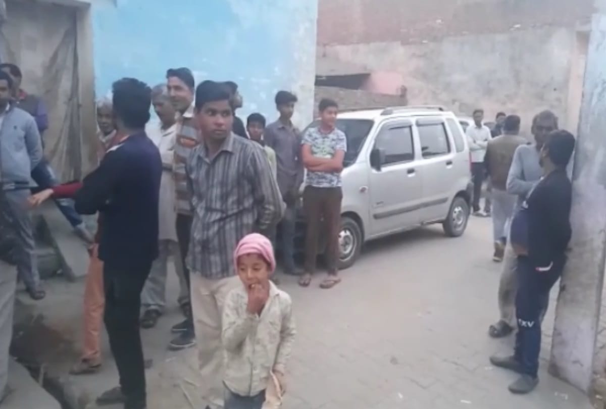 UP garhmukteshwar 6 year old boy found dead in box, father was unaware of it