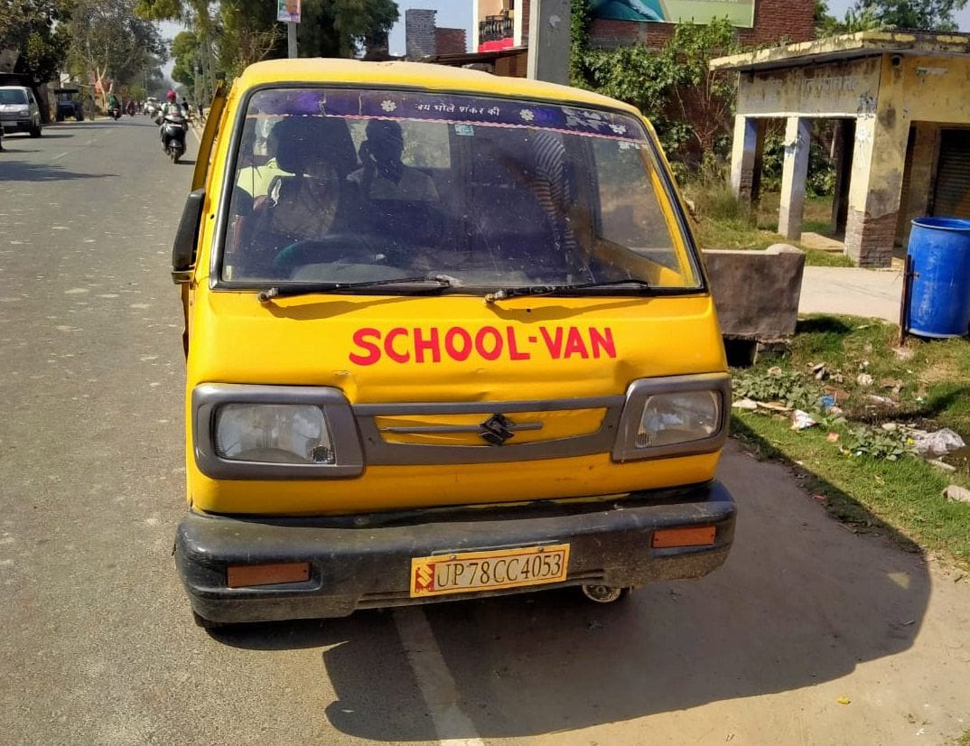 spaarking se skool vain mein lagee aag, baal-baal bache bachche