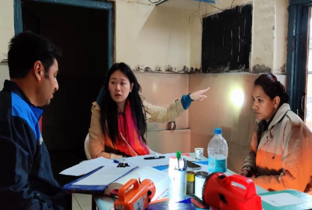 Roorkee: Loot from Three women including Chinese tourist in Lahori and Utkal Express