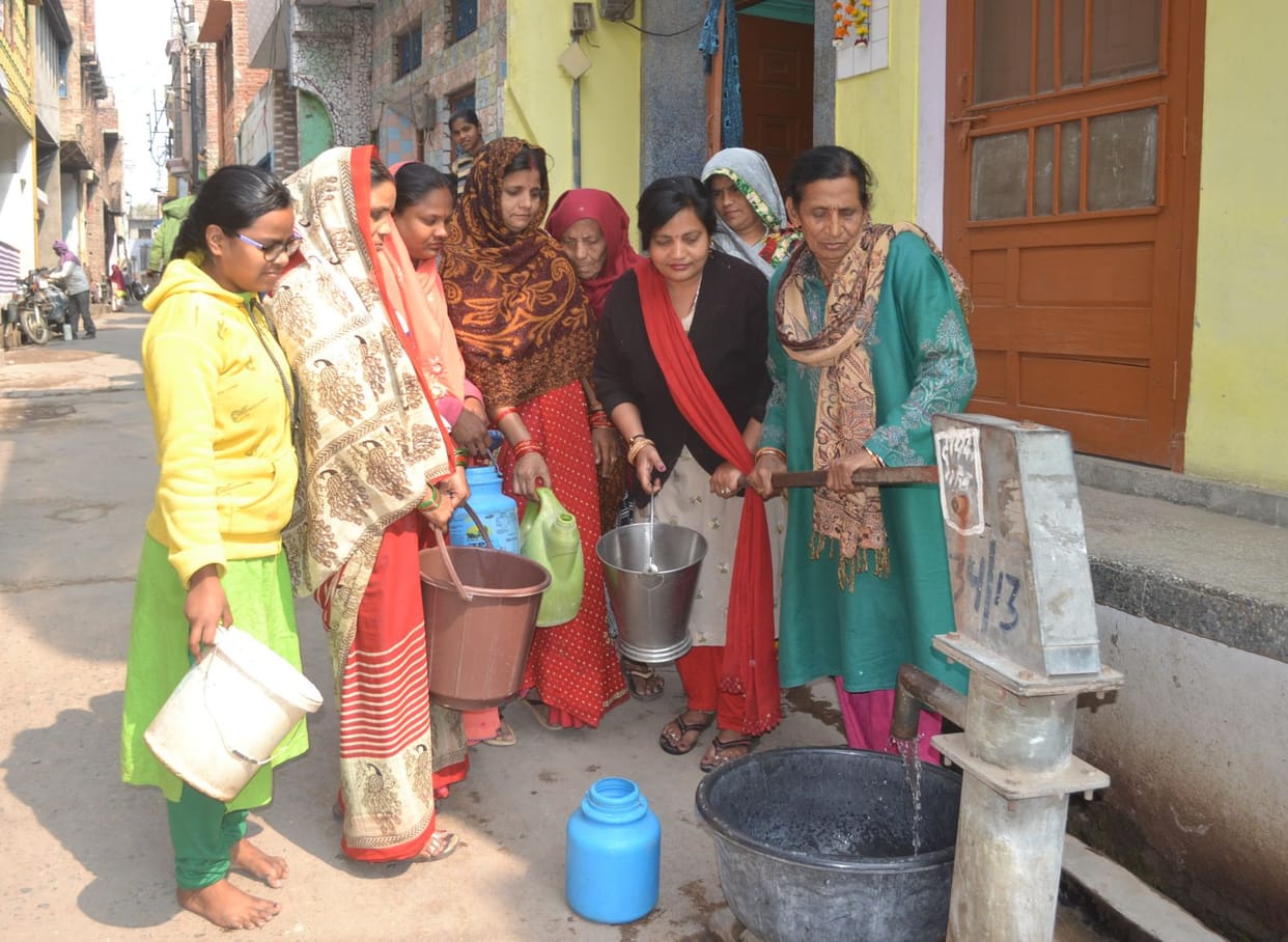 Water supply to five mohallas stalled due to pipeline breakdown
