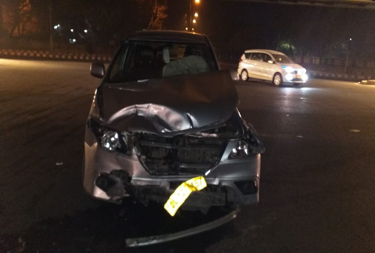 Agra Mayor Naveen Jain's car crashes in Delhi