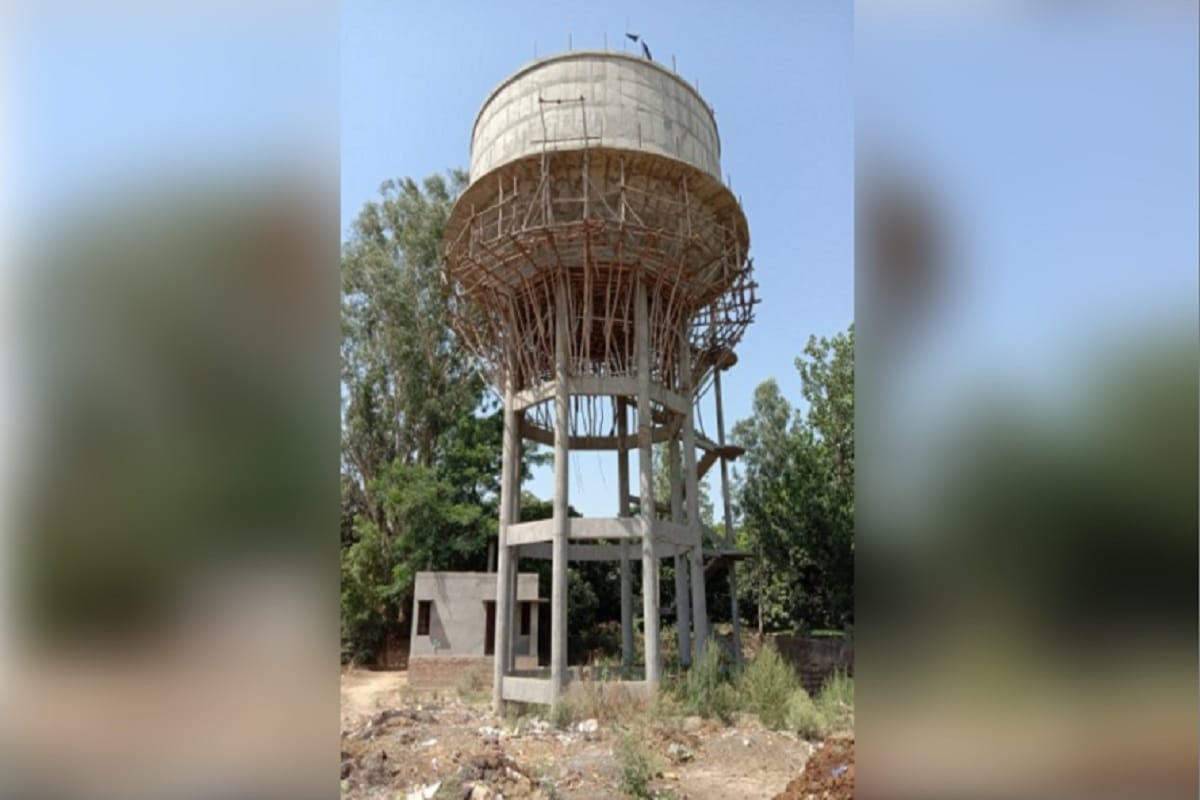 Villagers of 24 villages have been waiting for pure drinking water for eight years in Muzaffarnagar