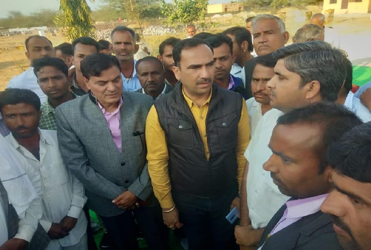 Nagaur Scheduled Caste Harassment Congress and BJP leaders reach victim house
