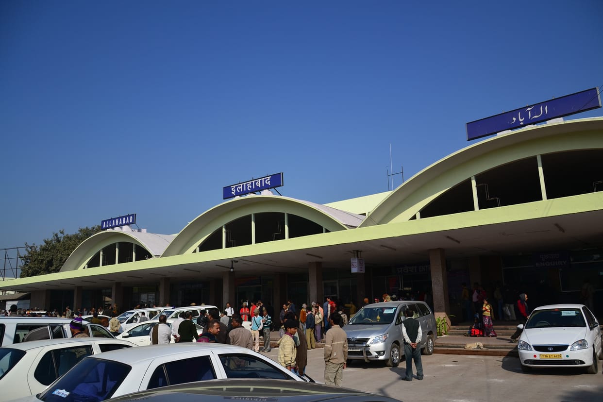 On Mahashivaratri, passengers will be able to enter from both sides at the junction