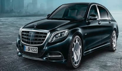 Pakistan Pm Imran Khan travels on Toyota Land Cruiser and Mercedes Maybach S600 Guard