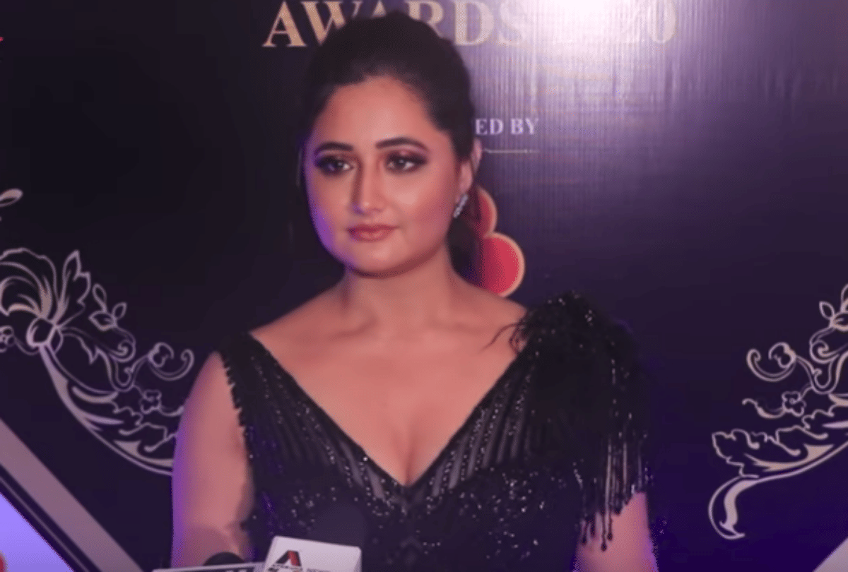Rashami Desai shared video on Instagram says go corona go