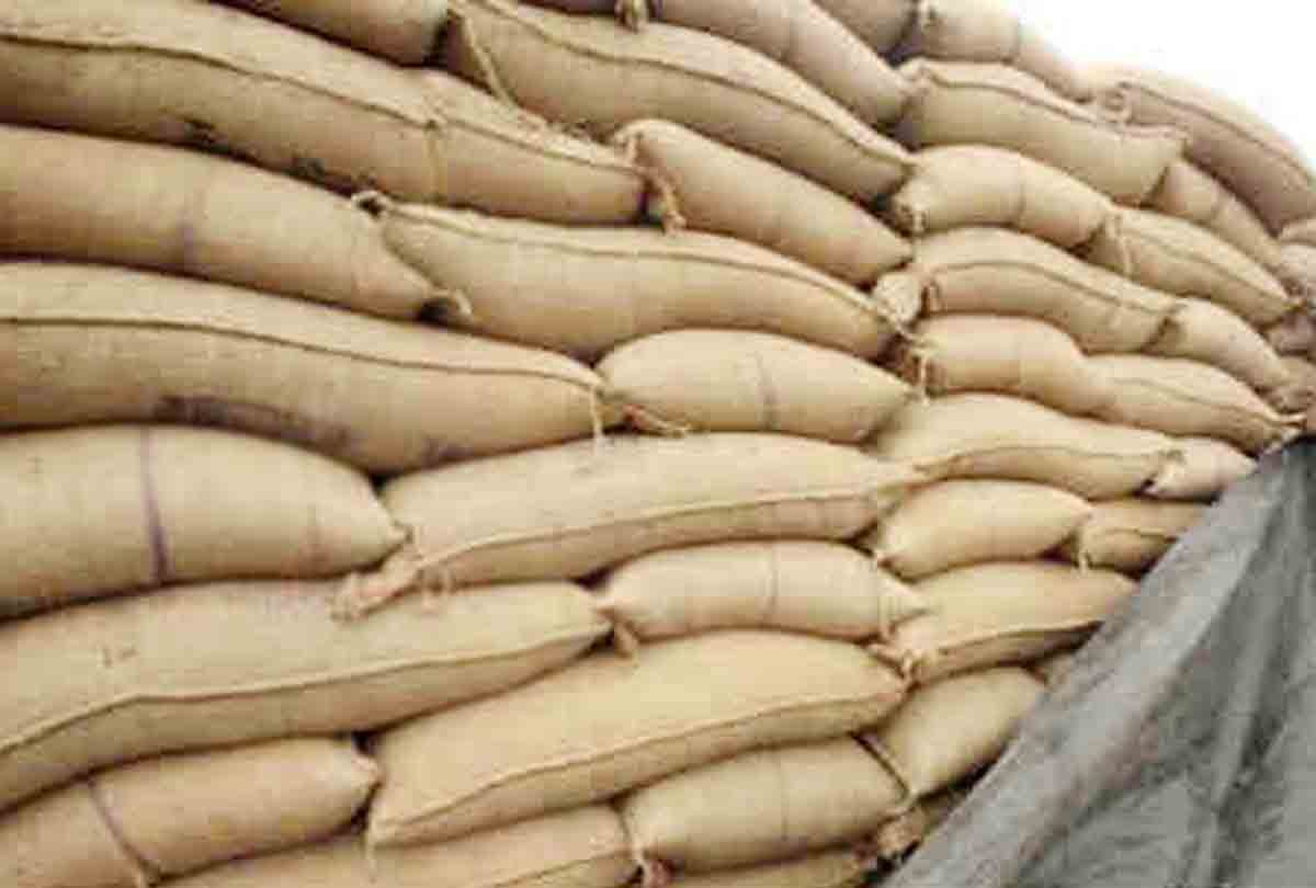 lockdown 4.0 in uttarakhand latest news : migrants get free five kg rice and one kg  gram