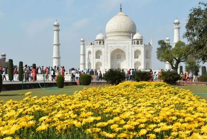 Tourism Industry Demands Ticket Of Tajmahal Will Cheap