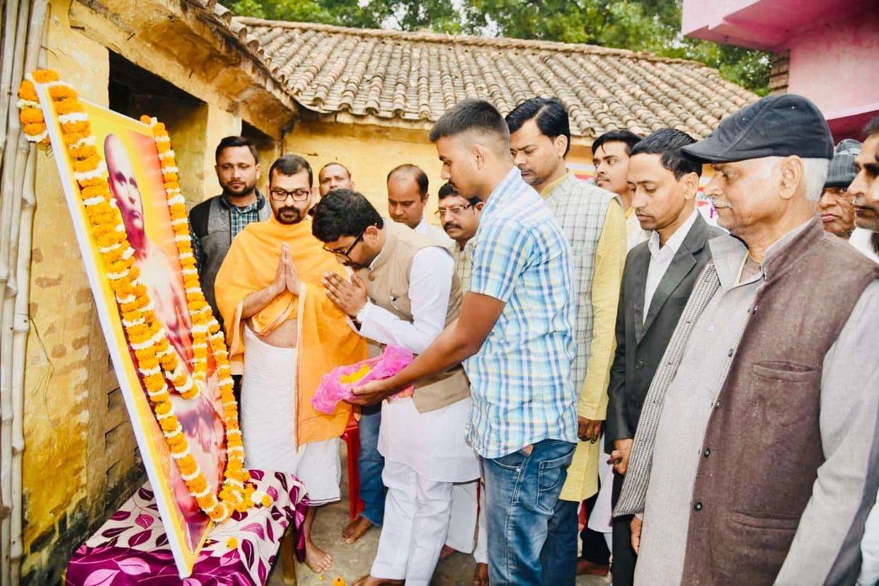 Swami Sahajanand's birth anniversary celebrated in Mathia of Dighar village