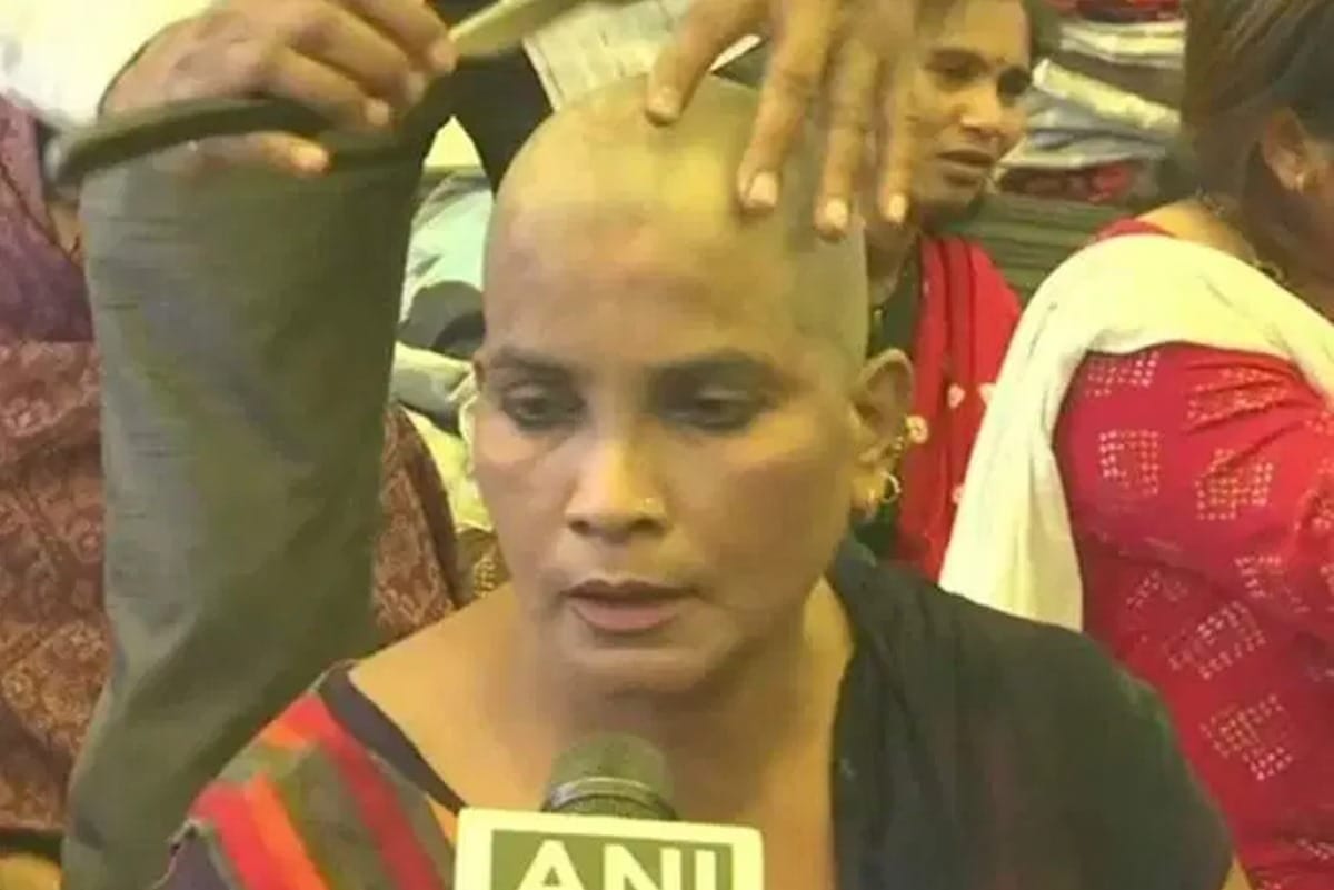 Female guest scholar tonsure head as kamal nath not fulfilling their promise, send it to rahul
