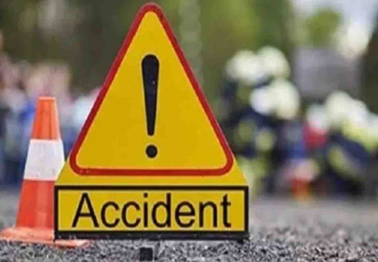 road accident in hardoi up, two people died