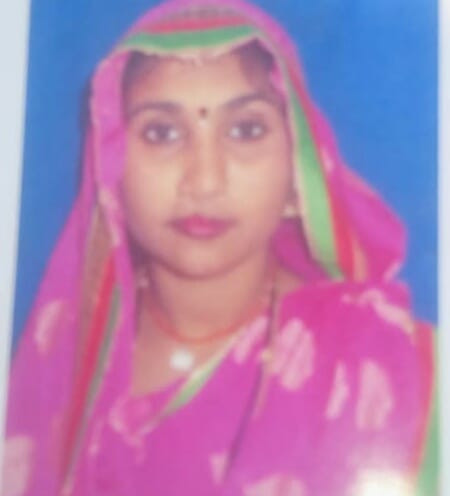 Woman dies in suspicious circumstances