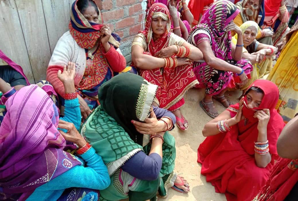 phaansee ke phande par lataka mila yuvak ka shav