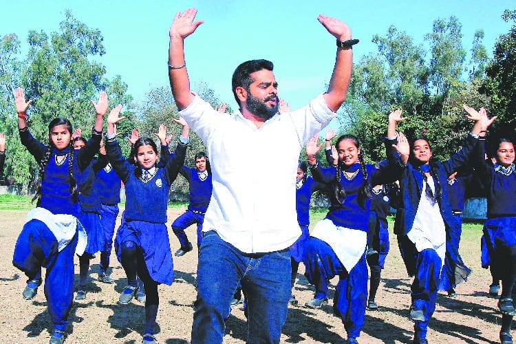 Tashan, A Businessman Whose Passion is Bhangra Dance