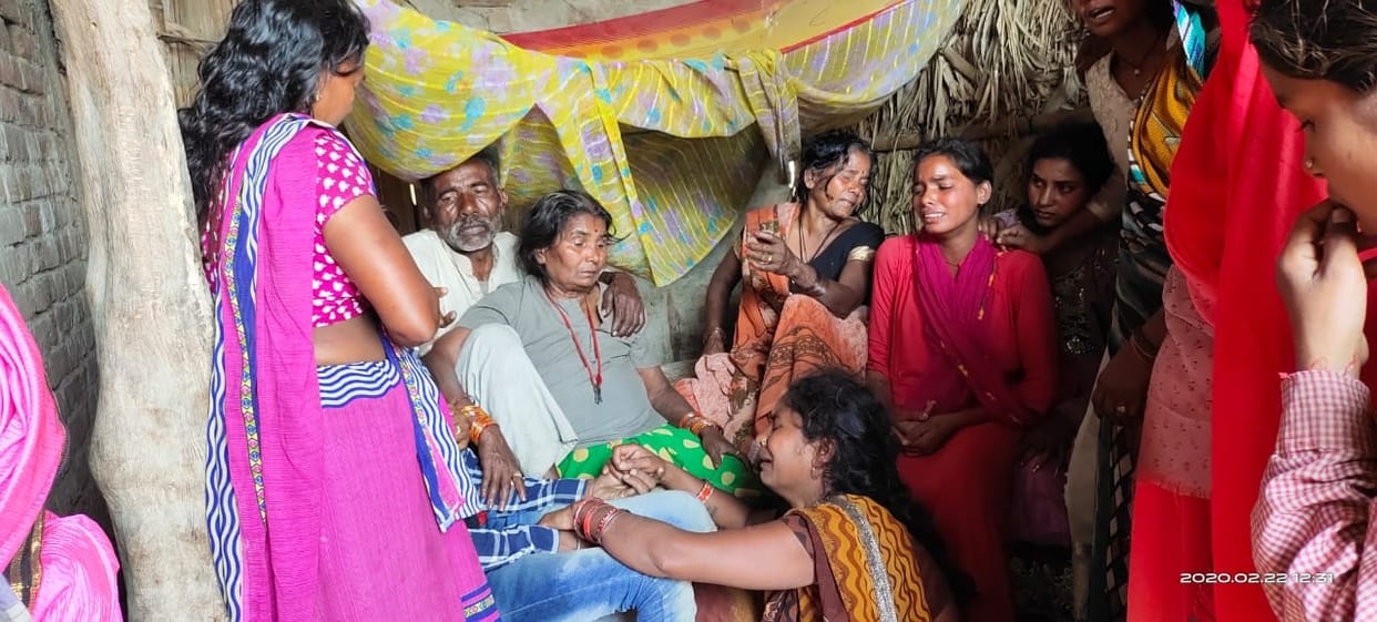 death in accident by suger cane loaded vehicle