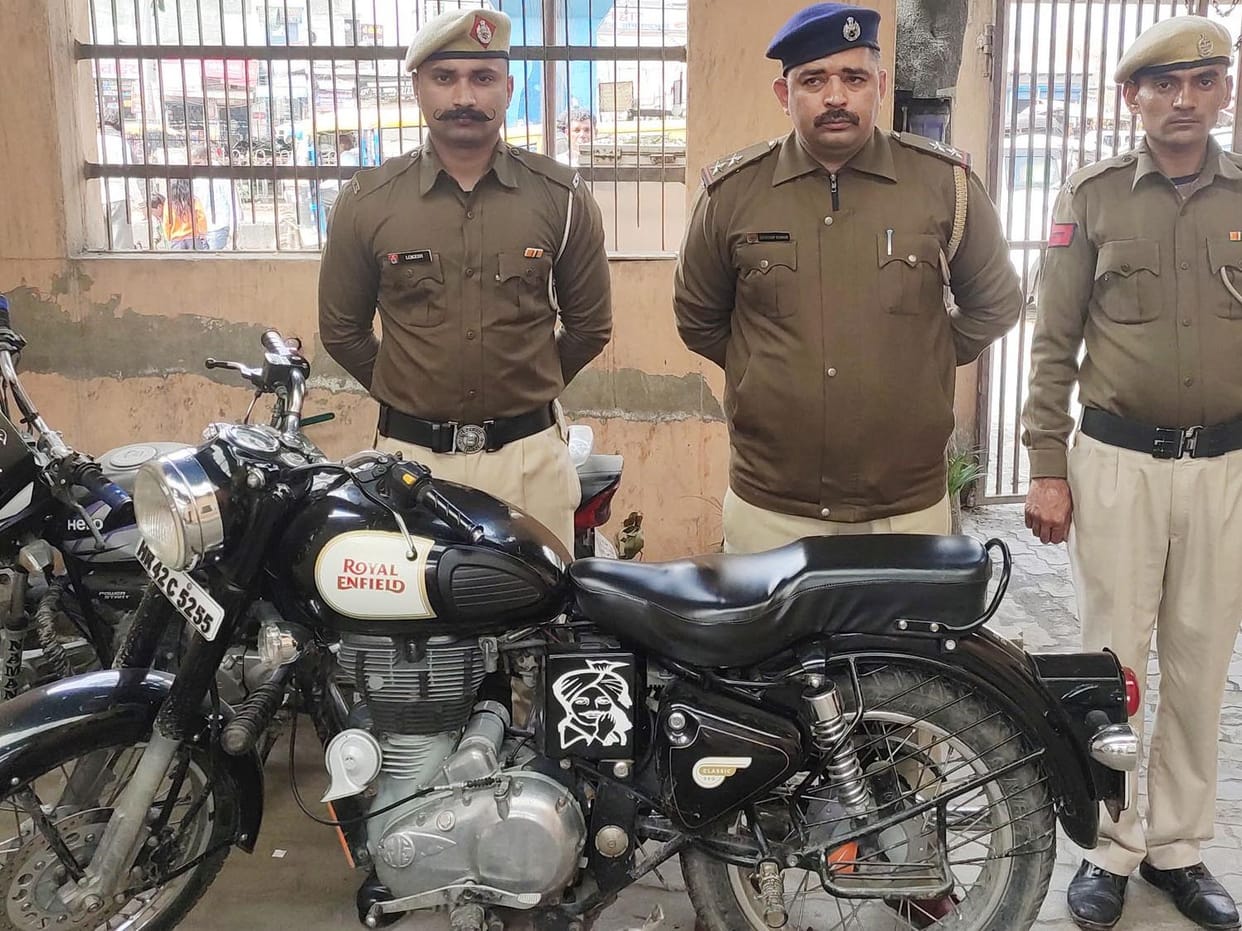 44 thousand chalaan dropping firecrackers from bullet motarcycle.
