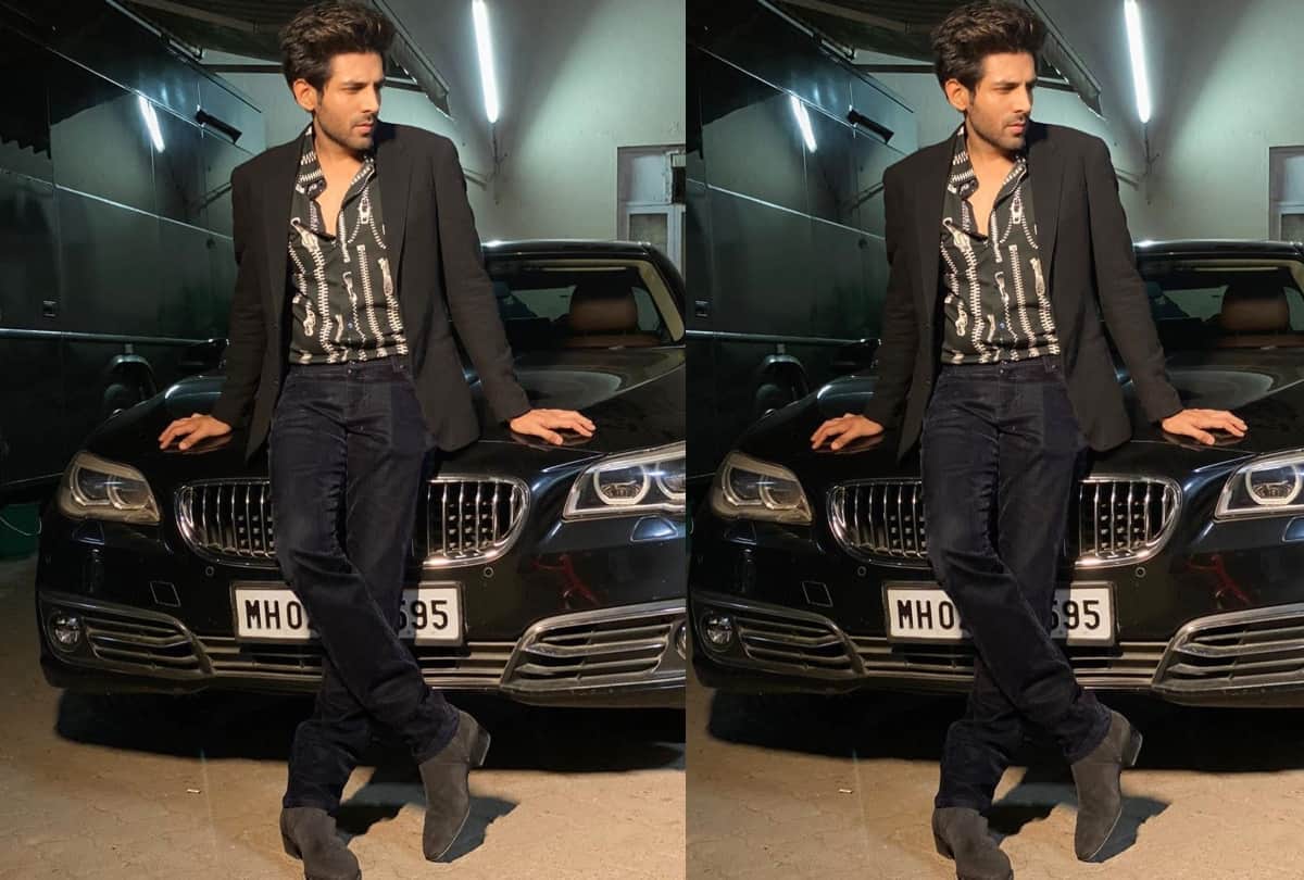 kartik aaryan wore 4 lakhs rupees velvet jacket can shock you