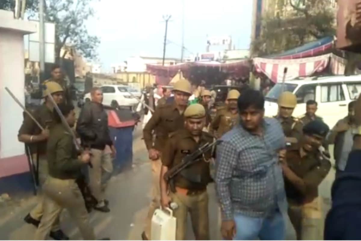 Police lathi charge in Meerut after murder of retired clerk in kharkhauda