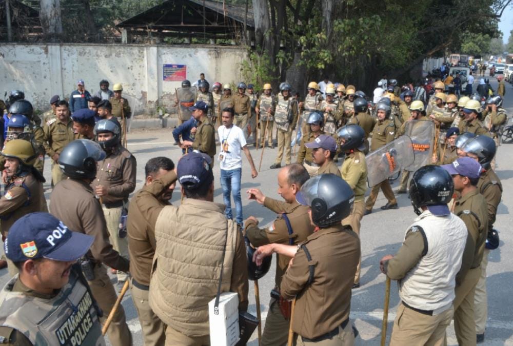Bharat Band: Bheem Army Protest Against Caa nrc, dispute With Police in roorkee