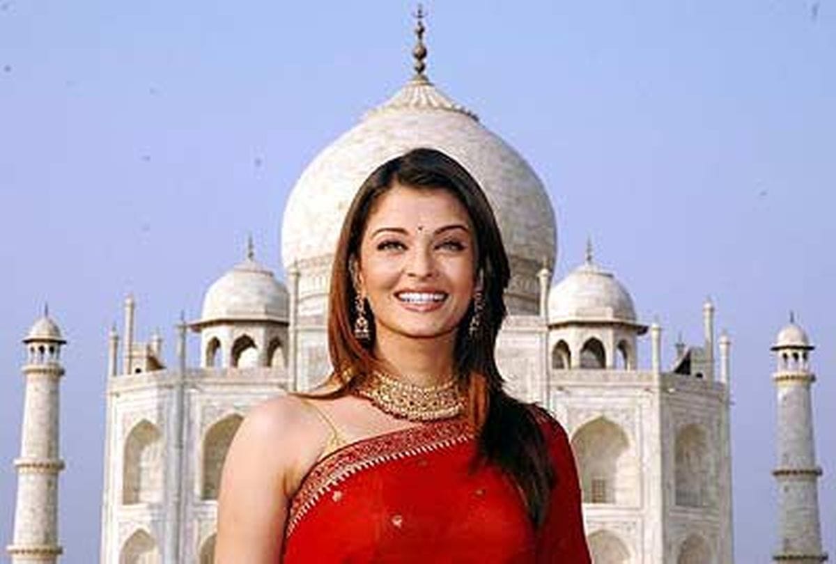 most famous comment on taj mahal