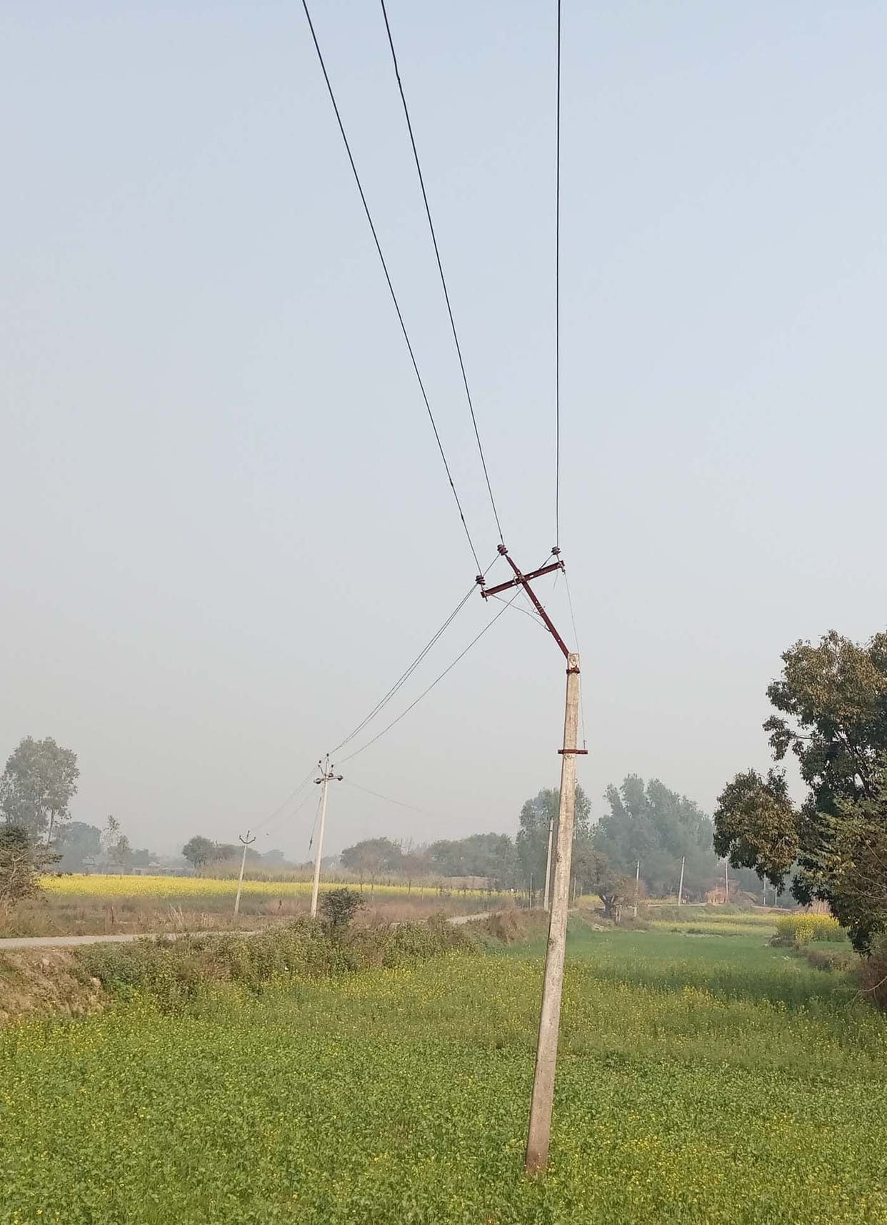 tute khambe se bijali aapurti