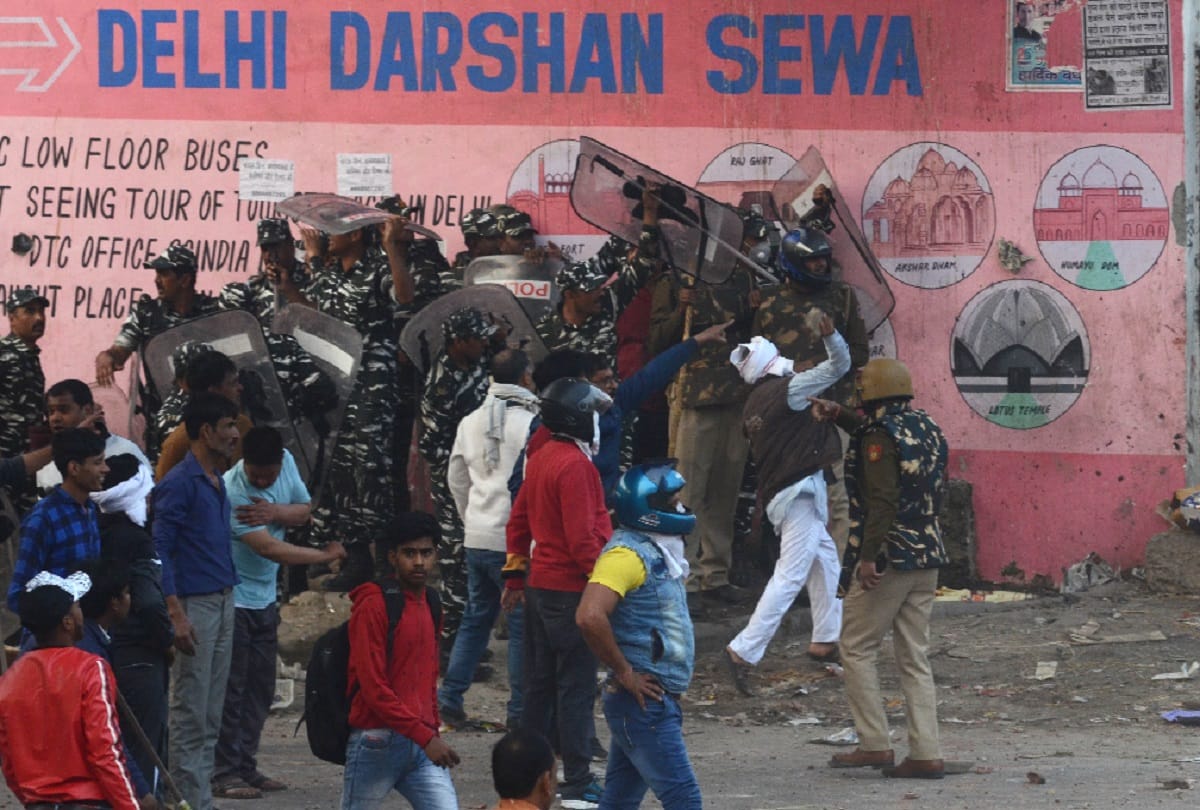 People of Zafarabad and Shaheen Bagh creating riot like atmosphere said Kapil Mishra